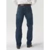 Men's Wrangler 20X Relaxed Fit Mid Rise Bootcut Competition Jean -Weaver Leather Cowboy Store 01MWXRWb