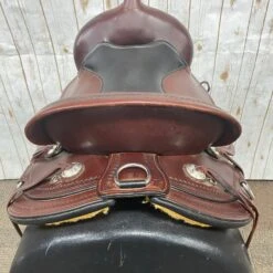 Circle Y 16-Inch-Wide Omaha Flex Trail Saddle 11 Circle Y 16-Inch-Wide Omaha Flex Trail Saddle -Weaver Leather Cowboy Store 1554 1601 05