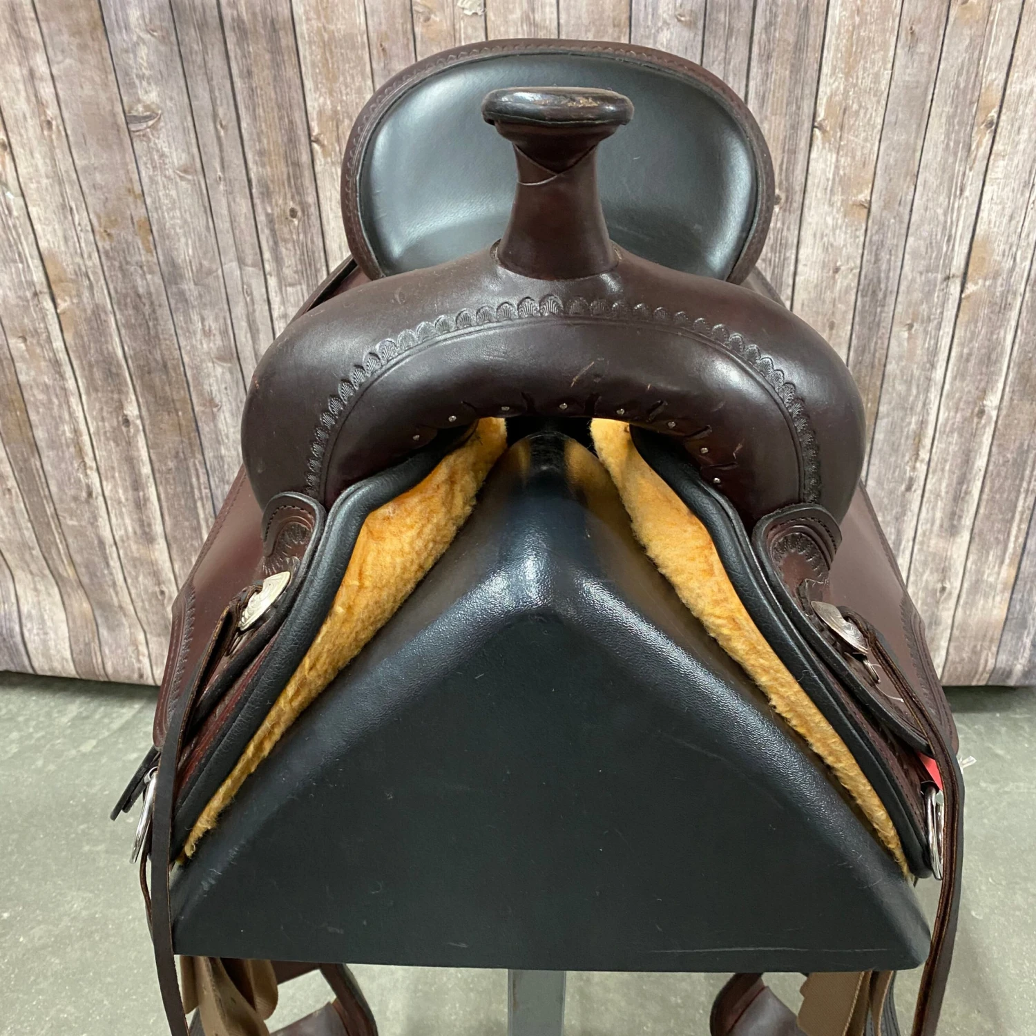 Circle Y Topeka Flex 17-Inch-Wide Trail Saddle 5 Circle Y Topeka Flex 17-Inch-Wide Trail Saddle - Image 3