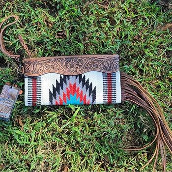 American Darling White Black Clutch 3 American Darling White Black Clutch