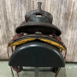 Circle Y 16 Inch Oyster Creek Trail Saddle -Weaver Leather Cowboy Store 6808 1601 05 1