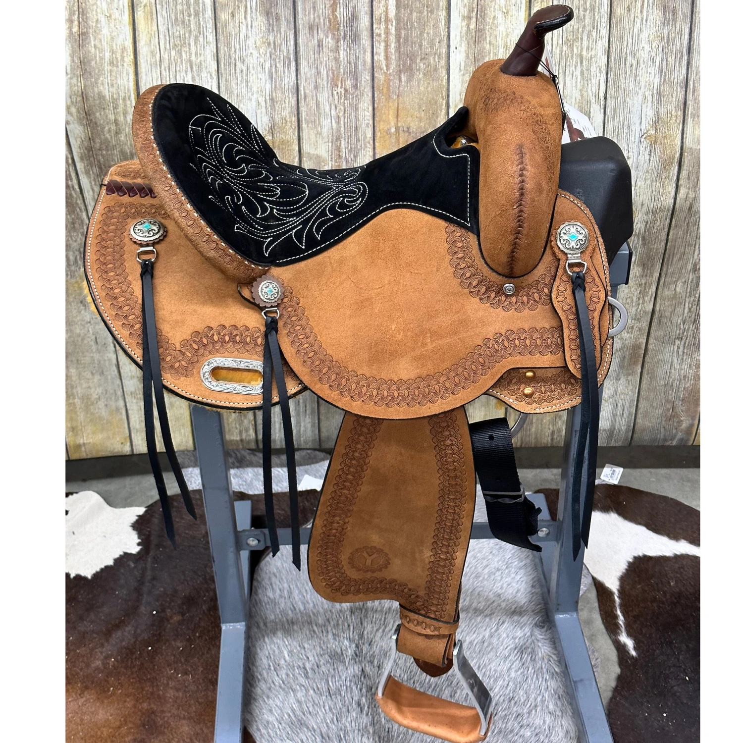 Circle Y 14 Inch Clover Leaf Barrel Saddle 4 Circle Y 14 Inch Clover Leaf Barrel Saddle - Image 2