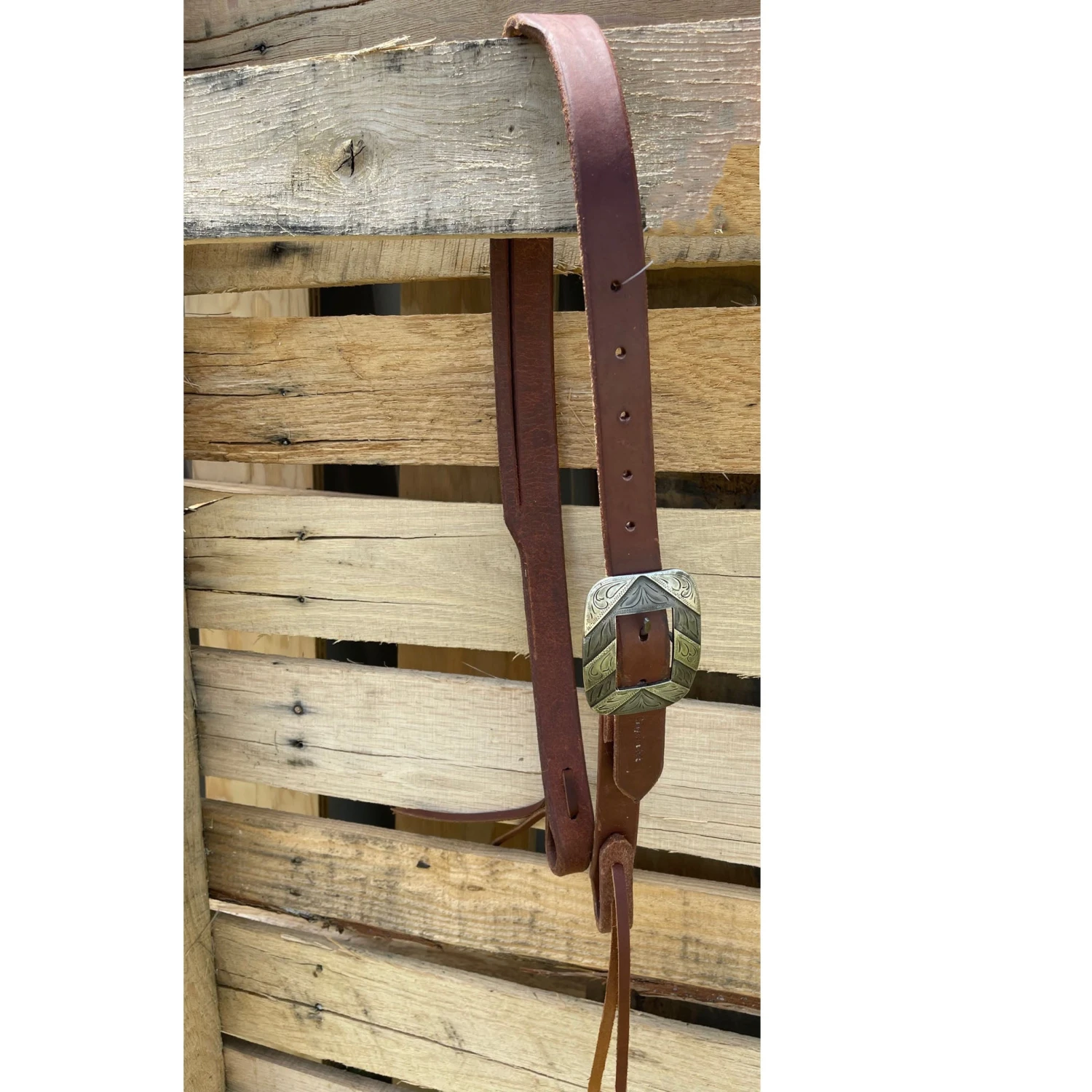 Cowperson Tack 1" Split Ear Headstall With Square Etched Buckle 3 Cowperson Tack 1" Split Ear Headstall With Square Etched Buckle