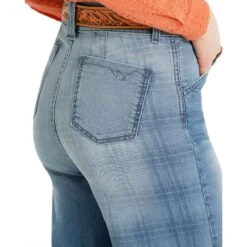 Cinch Women's Wide Leg Light Stone Washed Jeans -Weaver Leather Cowboy Store CB71254001 3