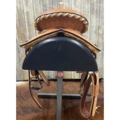 HR Saddlery 15.5 Inch Barrel Saddle 9 HR Saddlery 15.5 Inch Barrel Saddle -Weaver Leather Cowboy Store IMG 7100