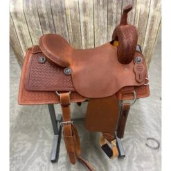 HR Saddlery 16.5 Inch Signature Cutting Saddle -Weaver Leather Cowboy Store IMG 8571