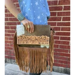 American Darling Brown White Hide And Fringe Purse 15 American Darling Brown White Hide And Fringe Purse -Weaver Leather Cowboy Store IMG 9376