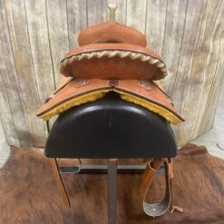 HR Saddlery 16 Inch Barrel Saddle -Weaver Leather Cowboy Store back bc302e07 c6ab 4677 be61 9a852b292c6f