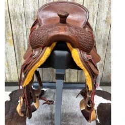 HR Saddlery 15 Inch Cowhorse Pencil Roll Saddle -Weaver Leather Cowboy Store cowhorsefront