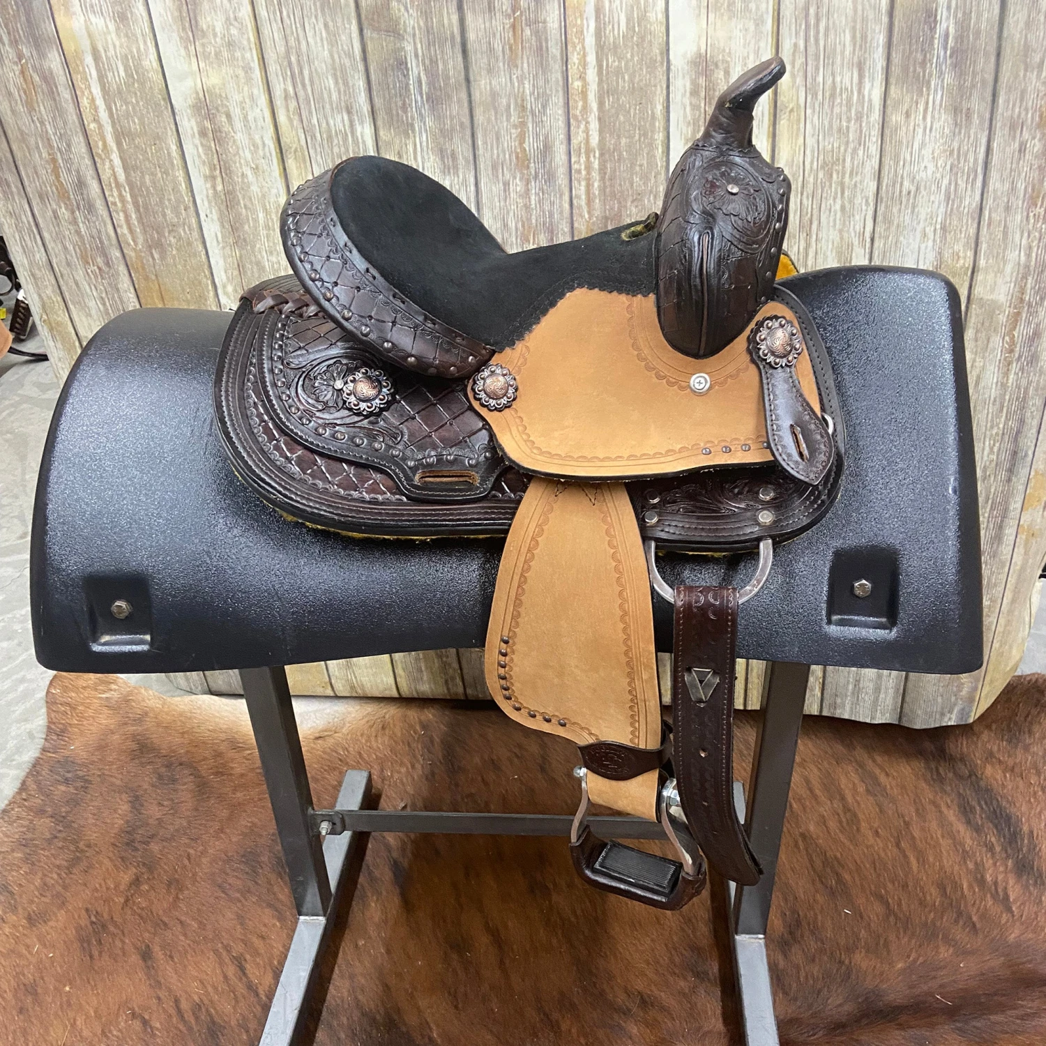 Shiloh Youth Dark Oil Hard 10 Inch Saddle 6 Shiloh Youth Dark Oil Hard 10 Inch Saddle - Image 4